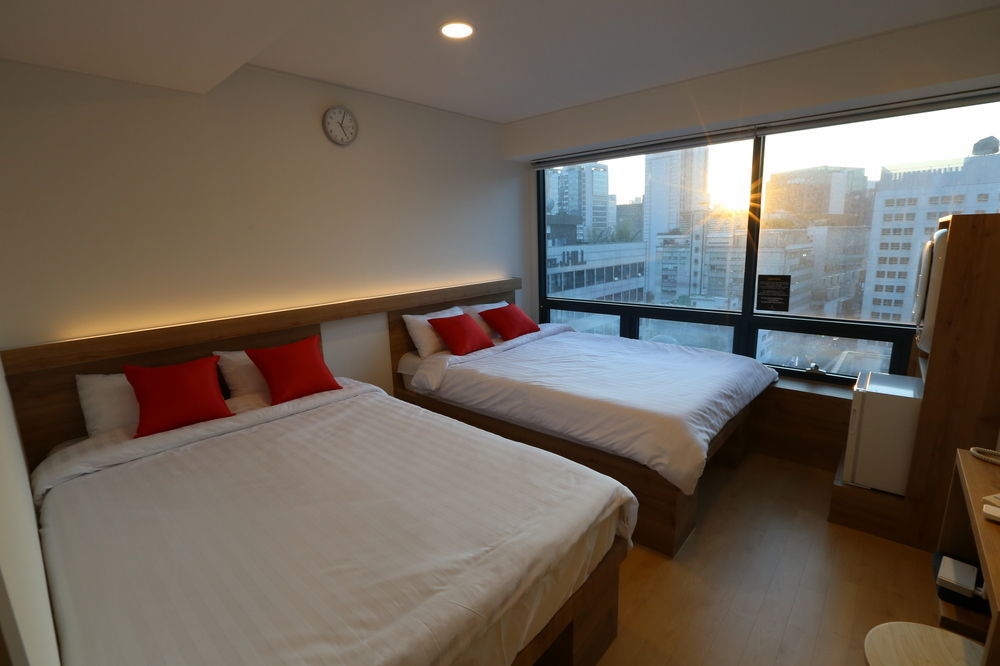 Step Myeongdong 1 Hostel *