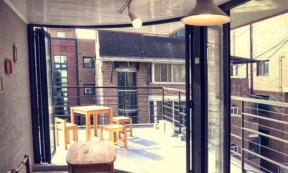 Br. Hongdae Guest house Seoul