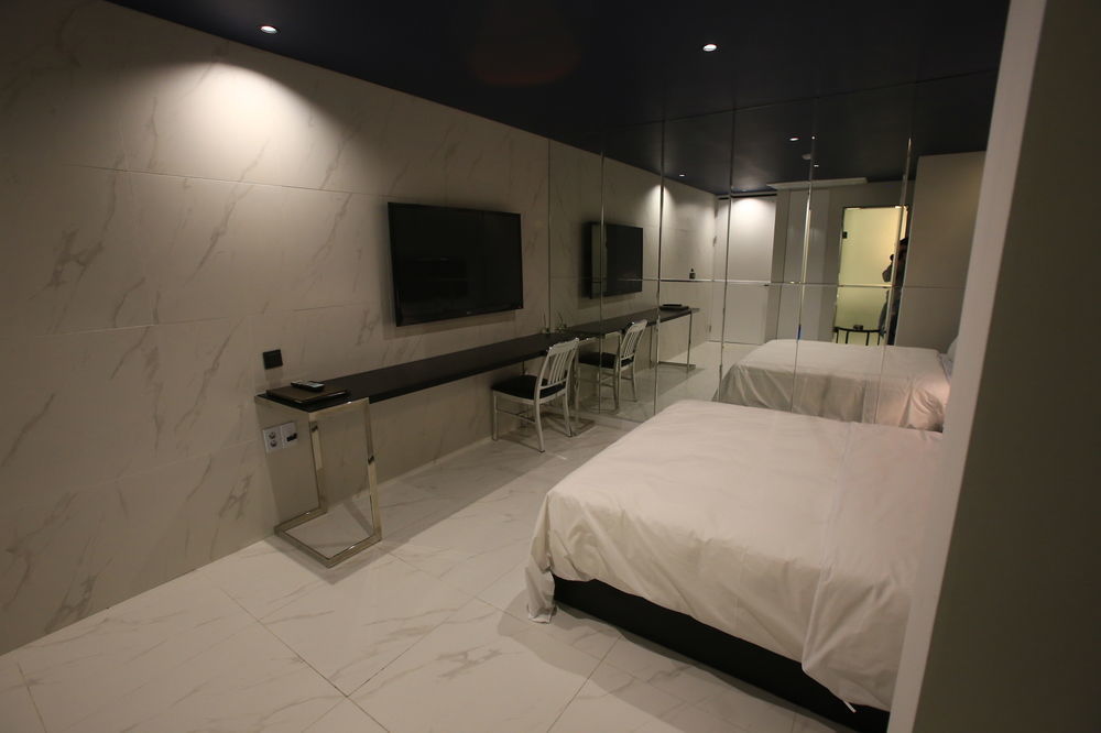 Yeoksam Star Premier Motel 2*