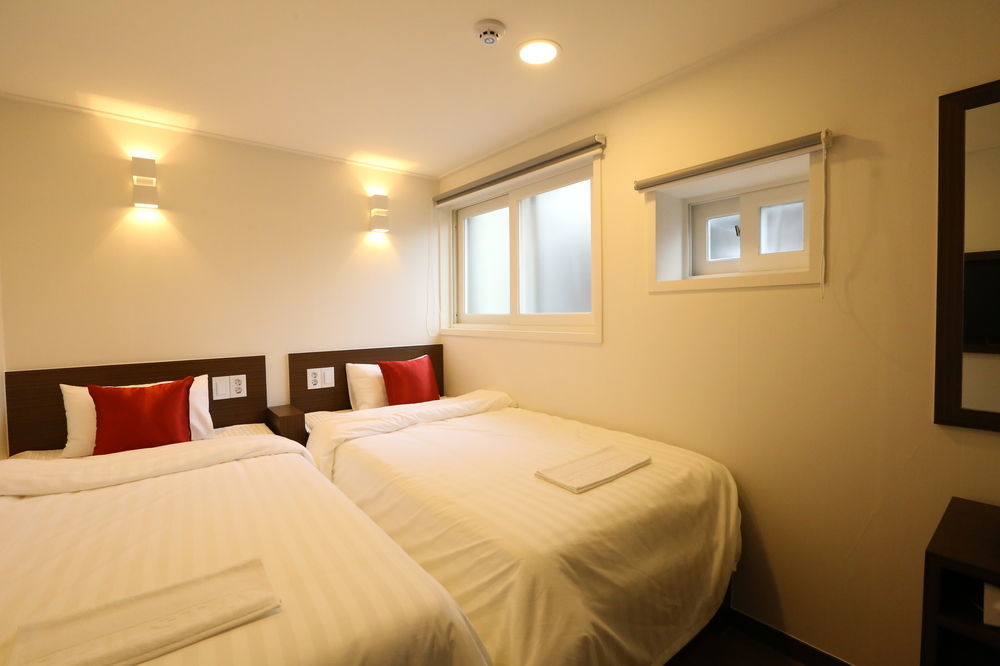 Guest house Philstay Dongdaemun Avenue 2*