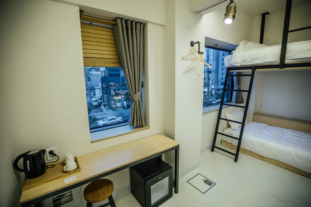 96bun;z Travellers Hotel