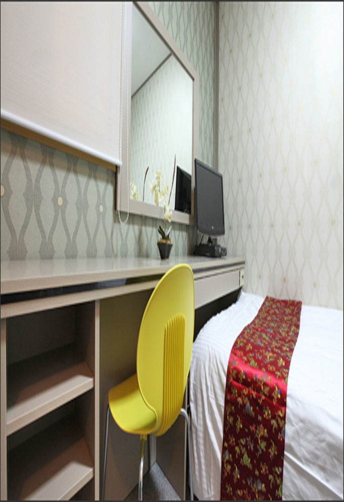 Oyo Myeongdong 2 Seoul