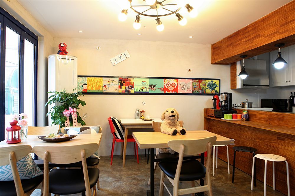 Zzzip In Hongdae *