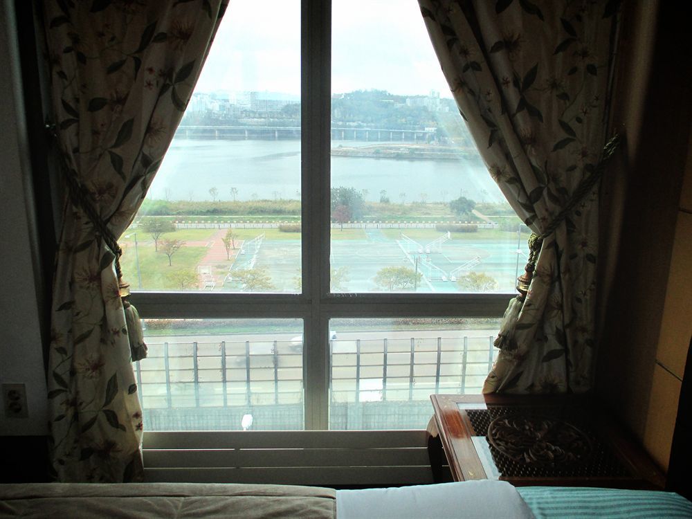 Hotel River View House Seoul