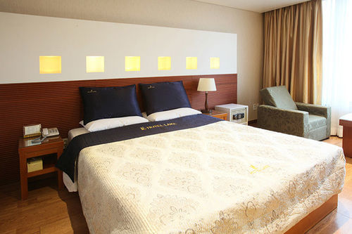 Tourist Hotel