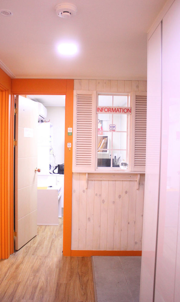 Cocoonstay Hongik Univ. Station Hostel Seoul