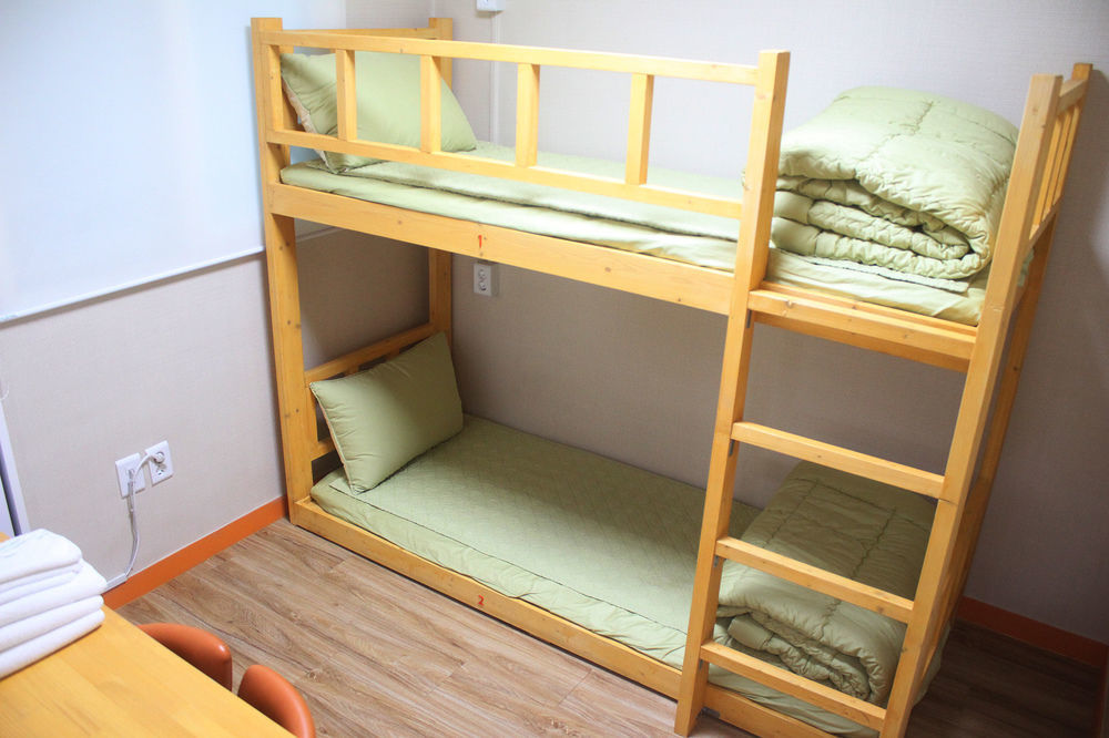 Cocoonstay Hongik Univ. Station *