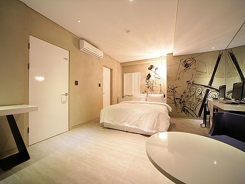 Sinchon Gaeul Motel 2*