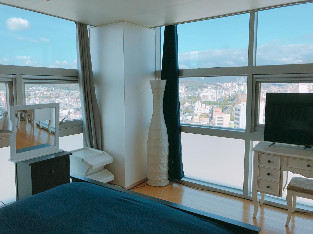 Hongdae Metro Apartment