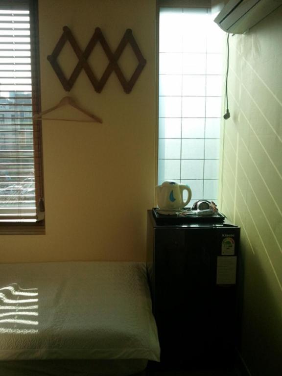 Cheonggye Haus Hostel
