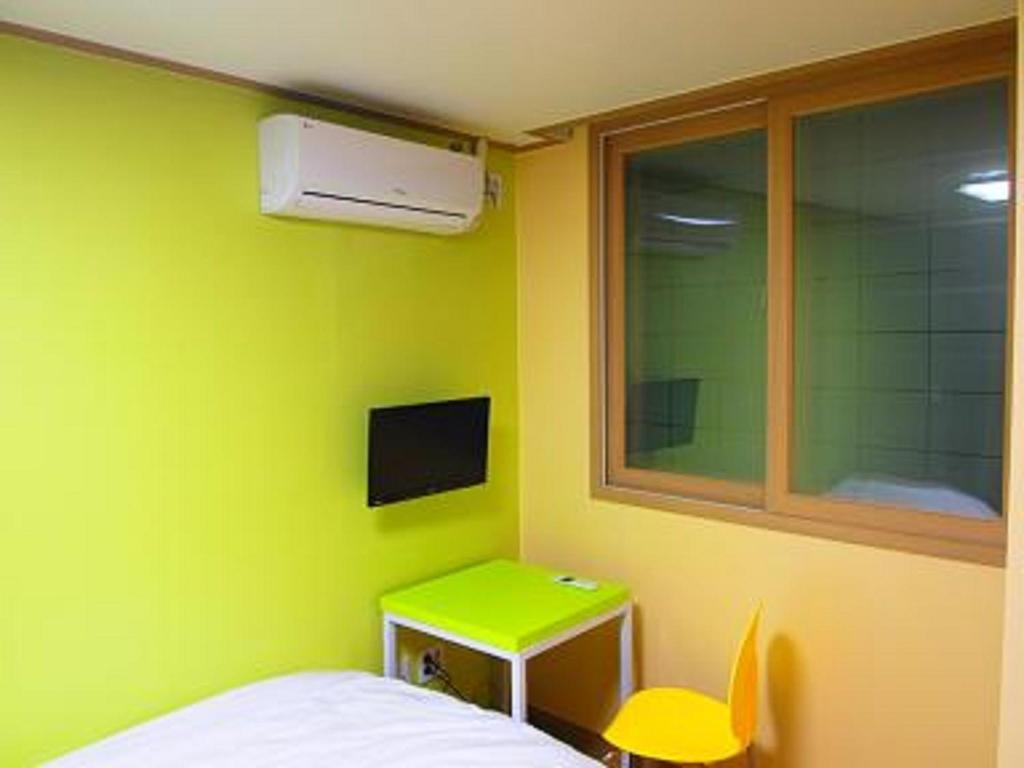 Cheonggye Haus * Seoul