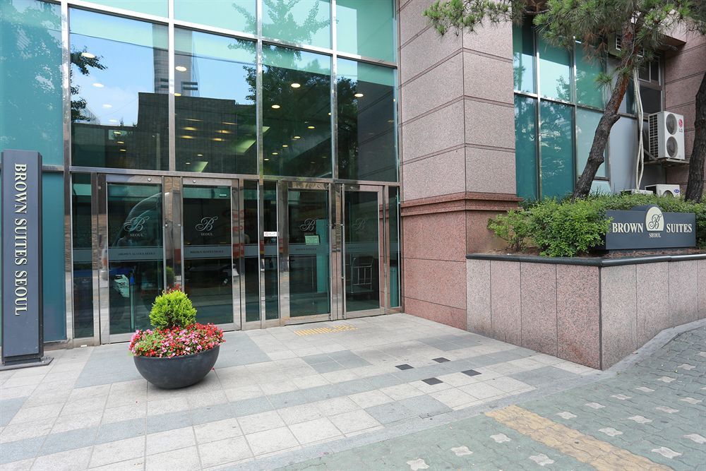 Brown Suites Hotel