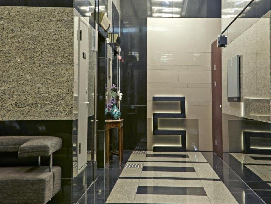 Hotel Brown Suites *