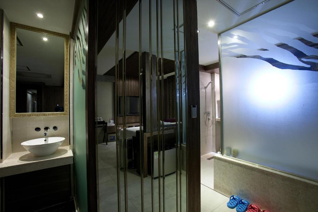Motel Hip 2*