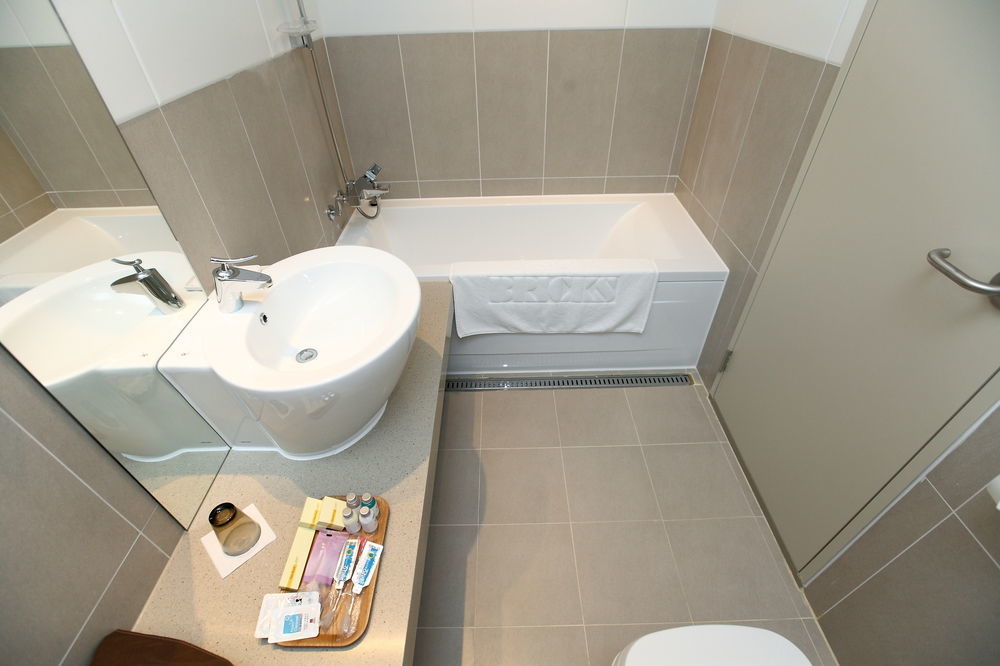 Hotel Bricks 3*