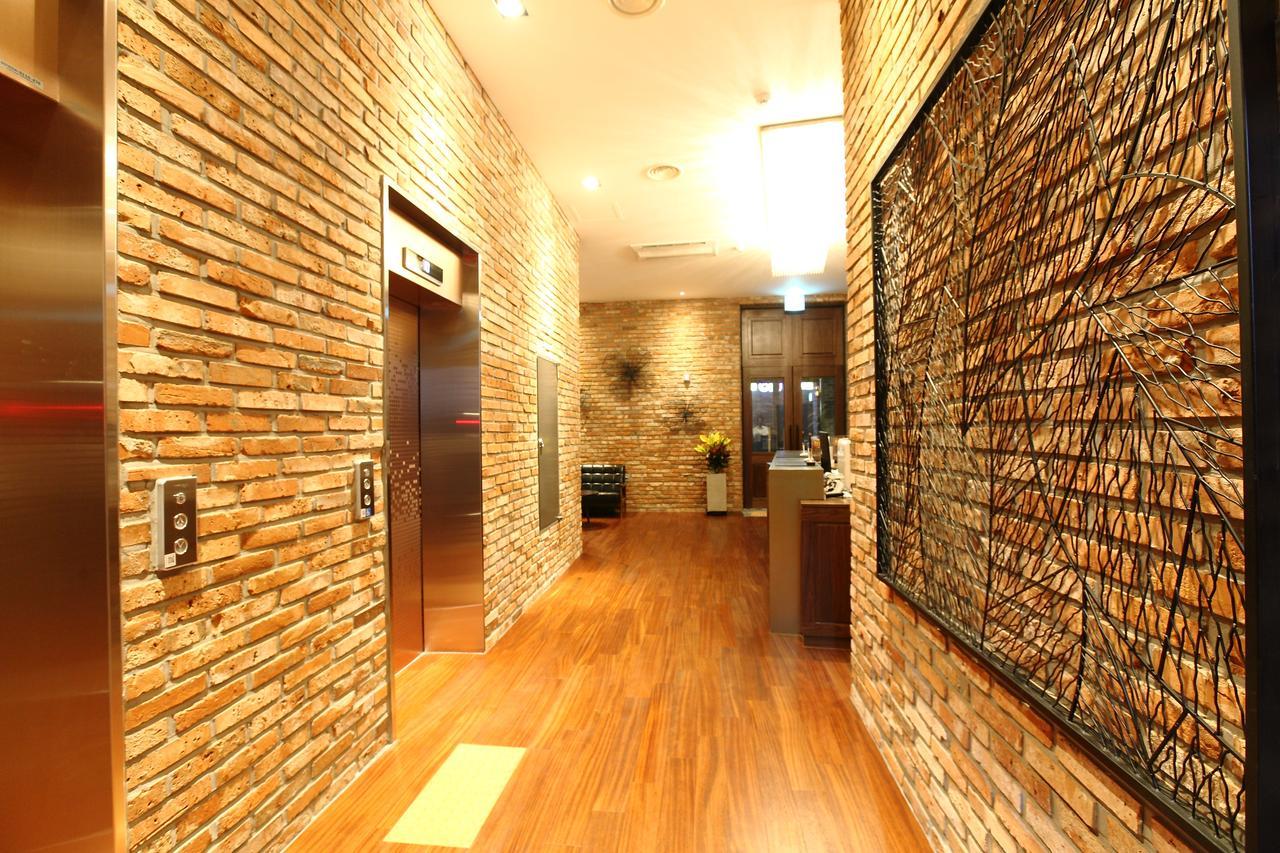 Bricks Hotel