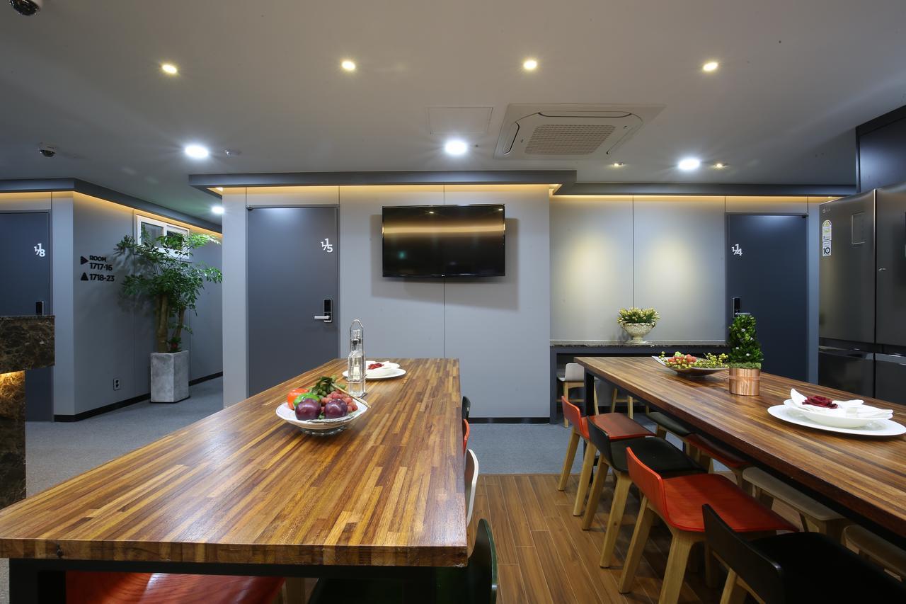 Hostel Philstay Myeongdong *