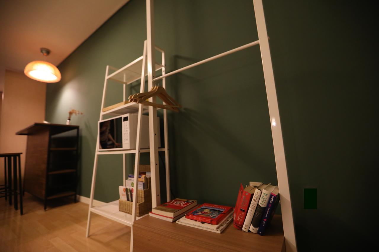 Yolo House In Hongdae