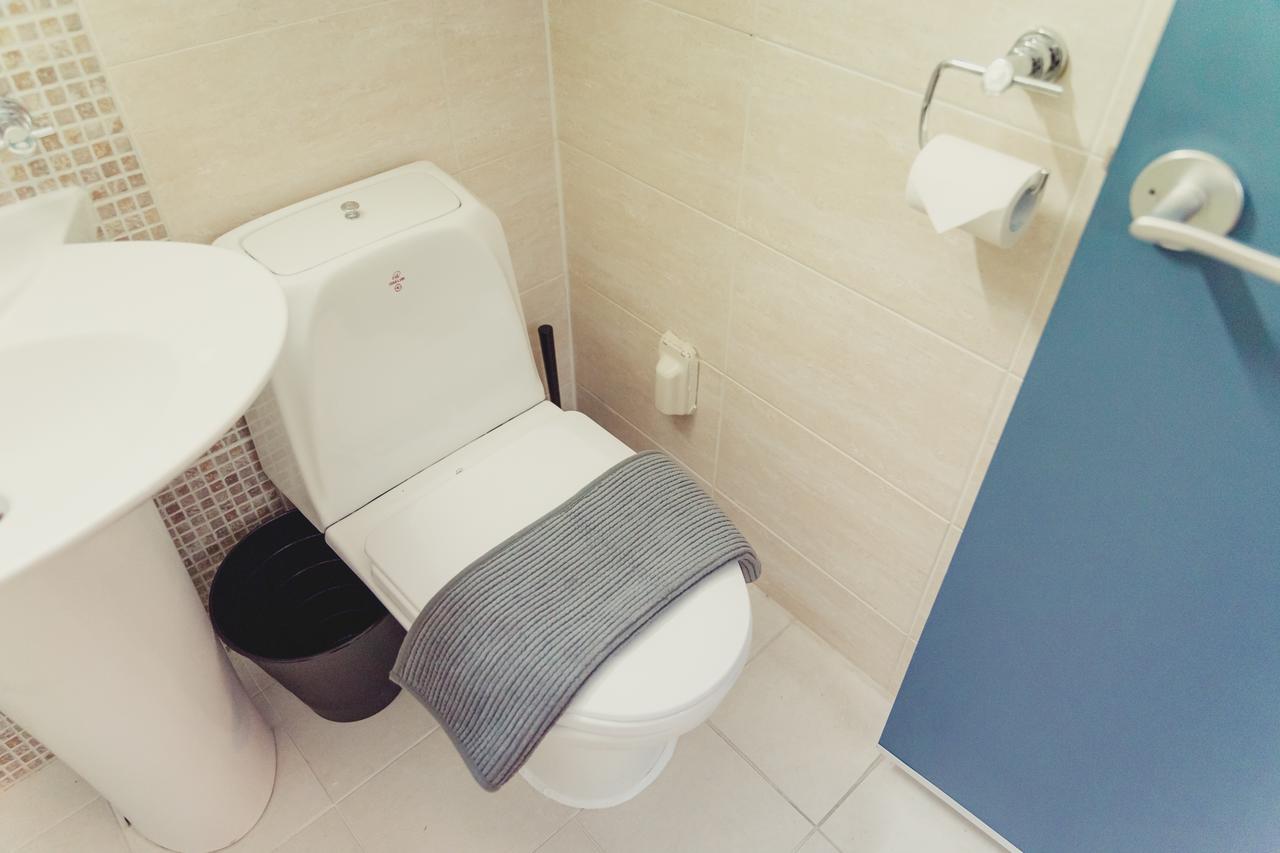 Yolo House In Hongdae Seoul