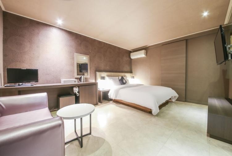 Hotel Cullinan Seocho 3*