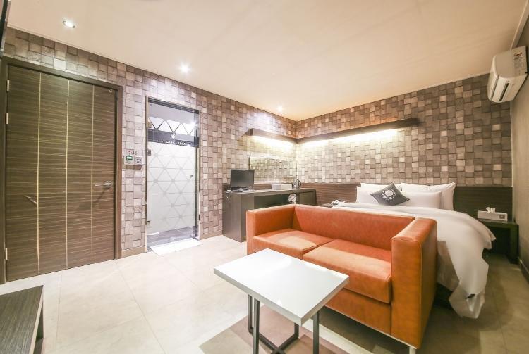 Hotel Cullinan Seocho 3*