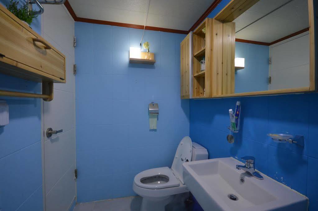 Guest house River & In *