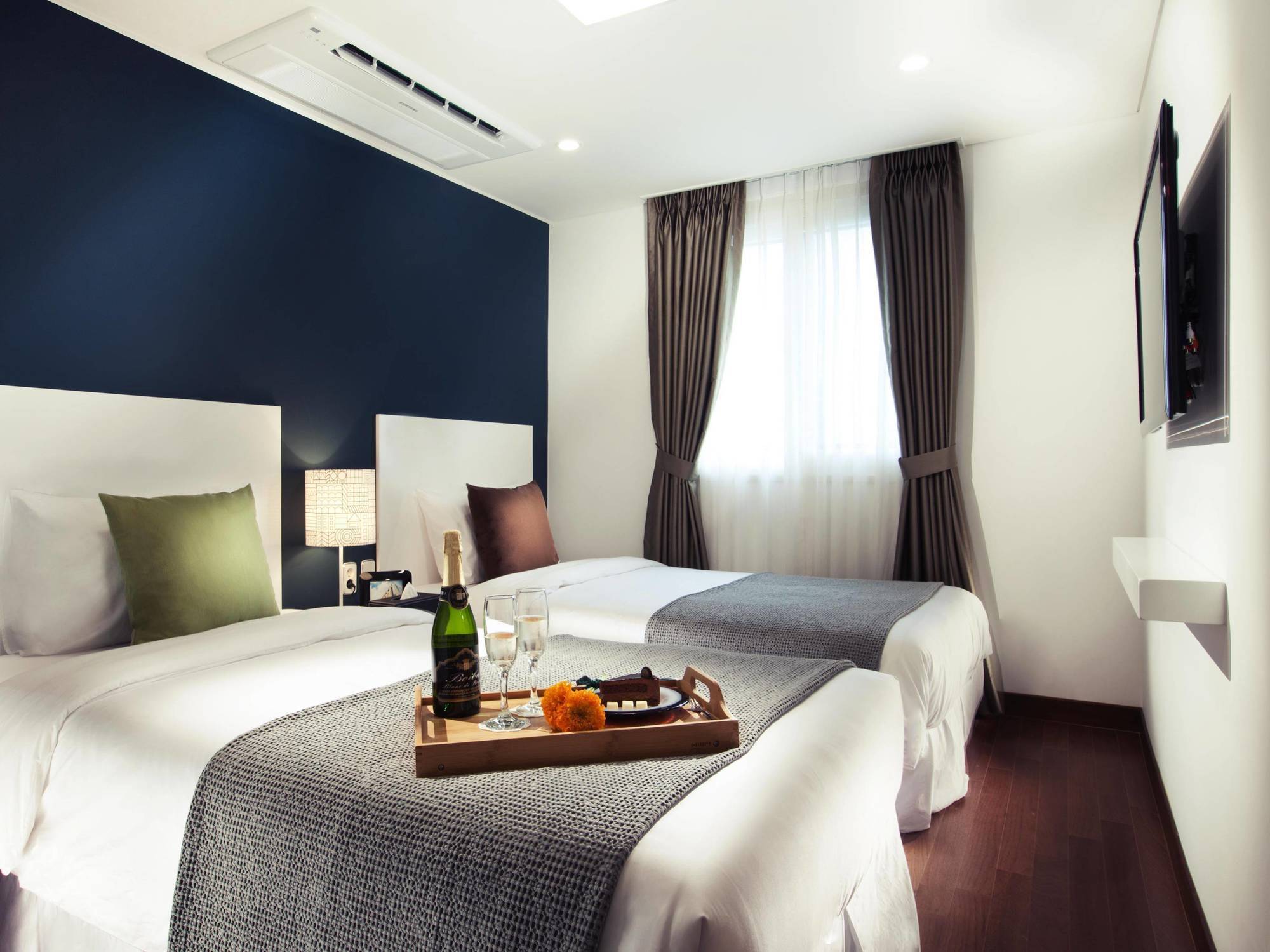 N Fourseason Myeongdong Hotel 3*