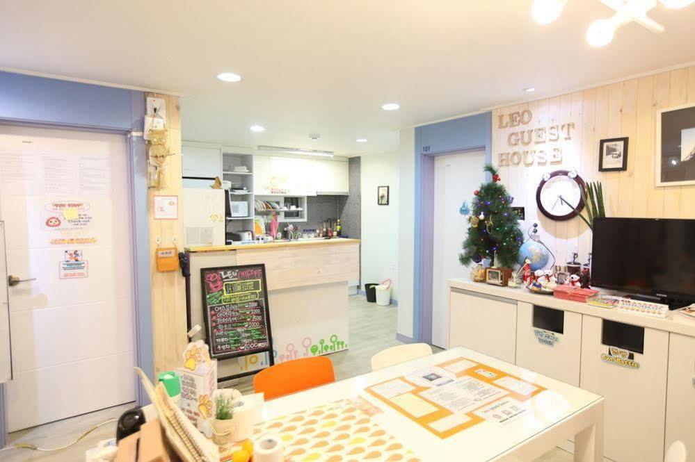 Leo Hongdae Hotel 2*