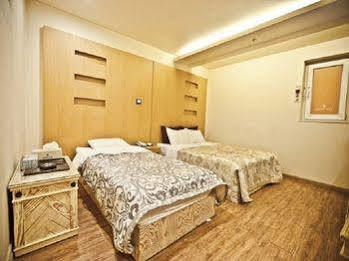Star Hotel