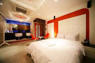 La Nuit Hotel 3*