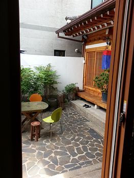 Yoos Family Guest house