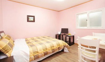 Cozyplace In Itaewon Seoul