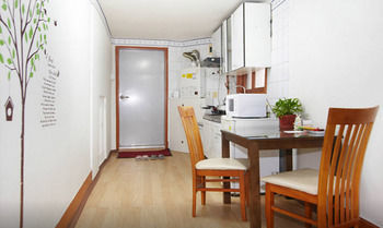 Hotel Cozyplace In Itaewon Seoul