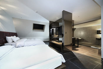 Hotel Imt