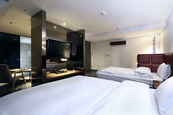 Imt Hotel
