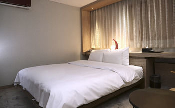 Imt Hotel