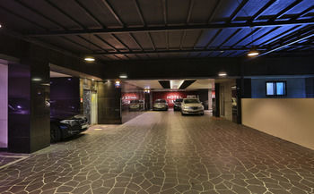Imt Hotel