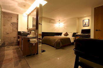 Hotel Sky The Classic 2*