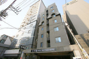 Real Boutique Hotel 2*