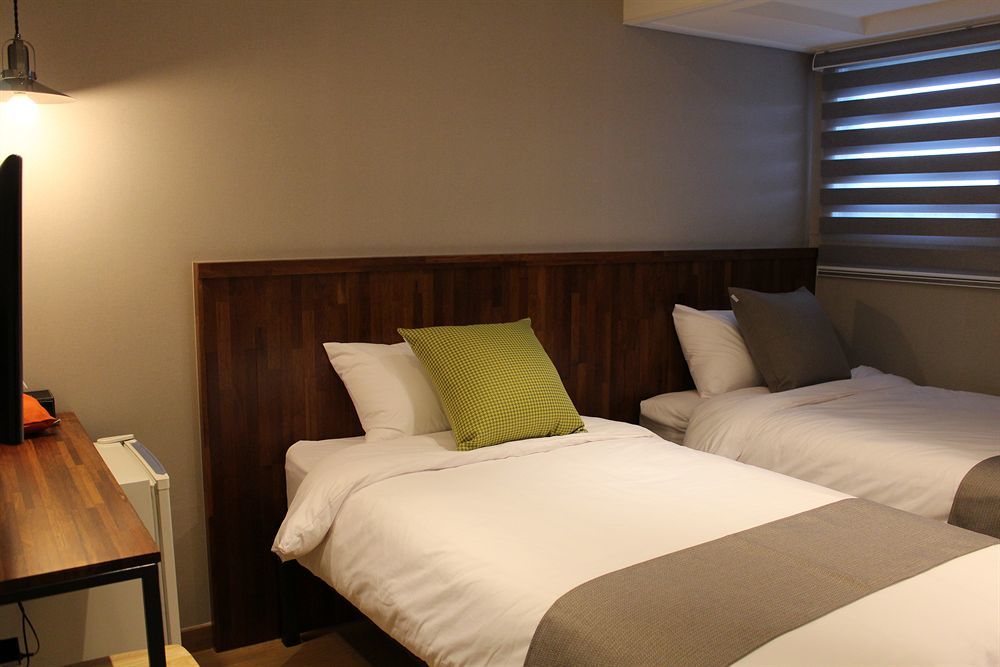 Hotel Cleo Hongdae 2*