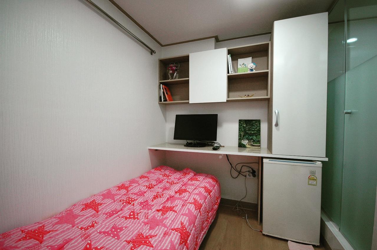 Guest house Lottetower Rainbow House 2*