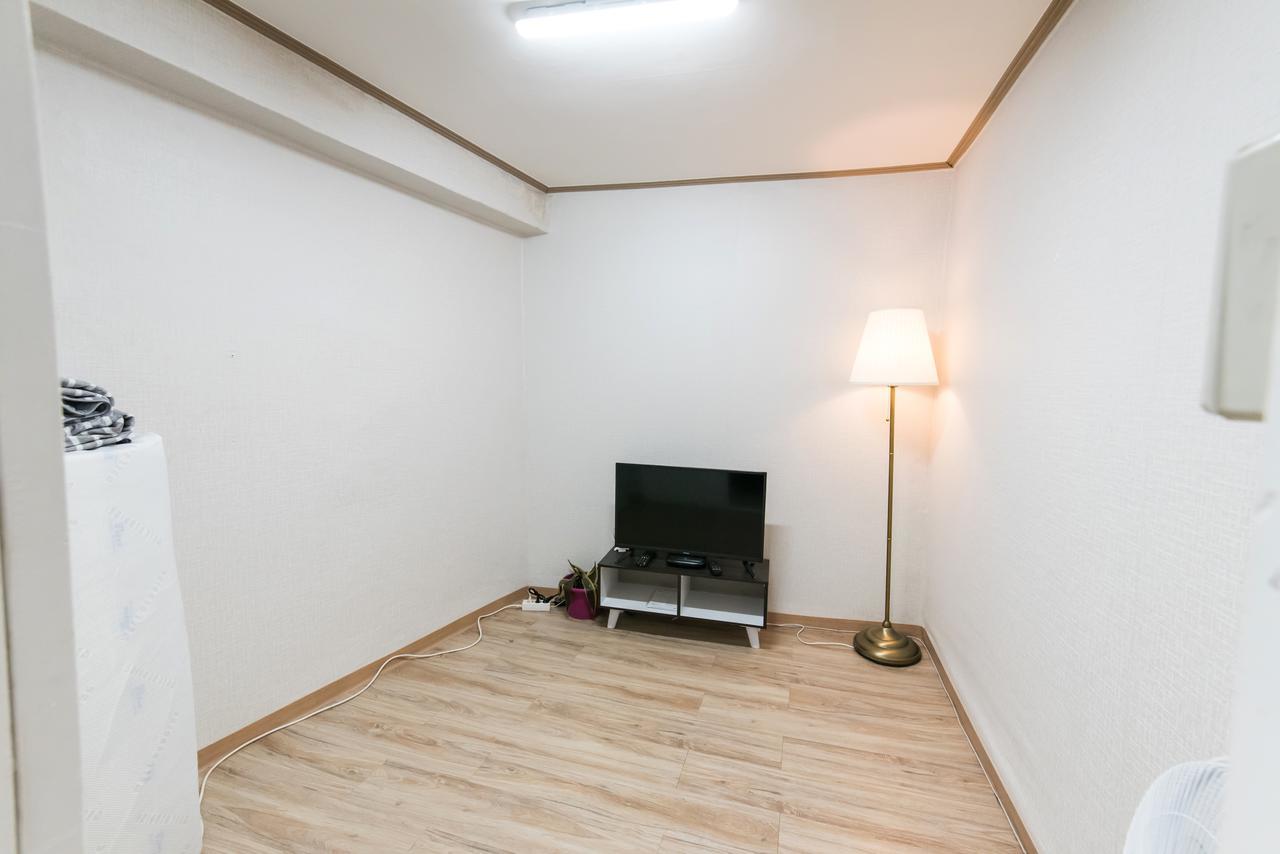 Bed & Breakfast Malaysia Itaewon Seoul