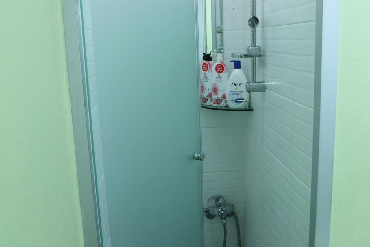 Sinchon Livingtel Hostel