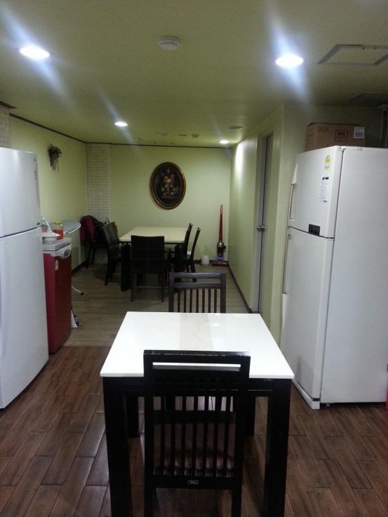 Hostel Sinchon Livingtel *
