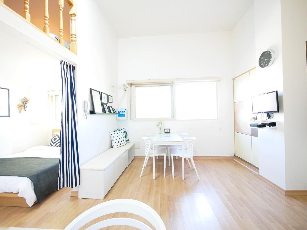 Modern House 2 Apartment Seoul