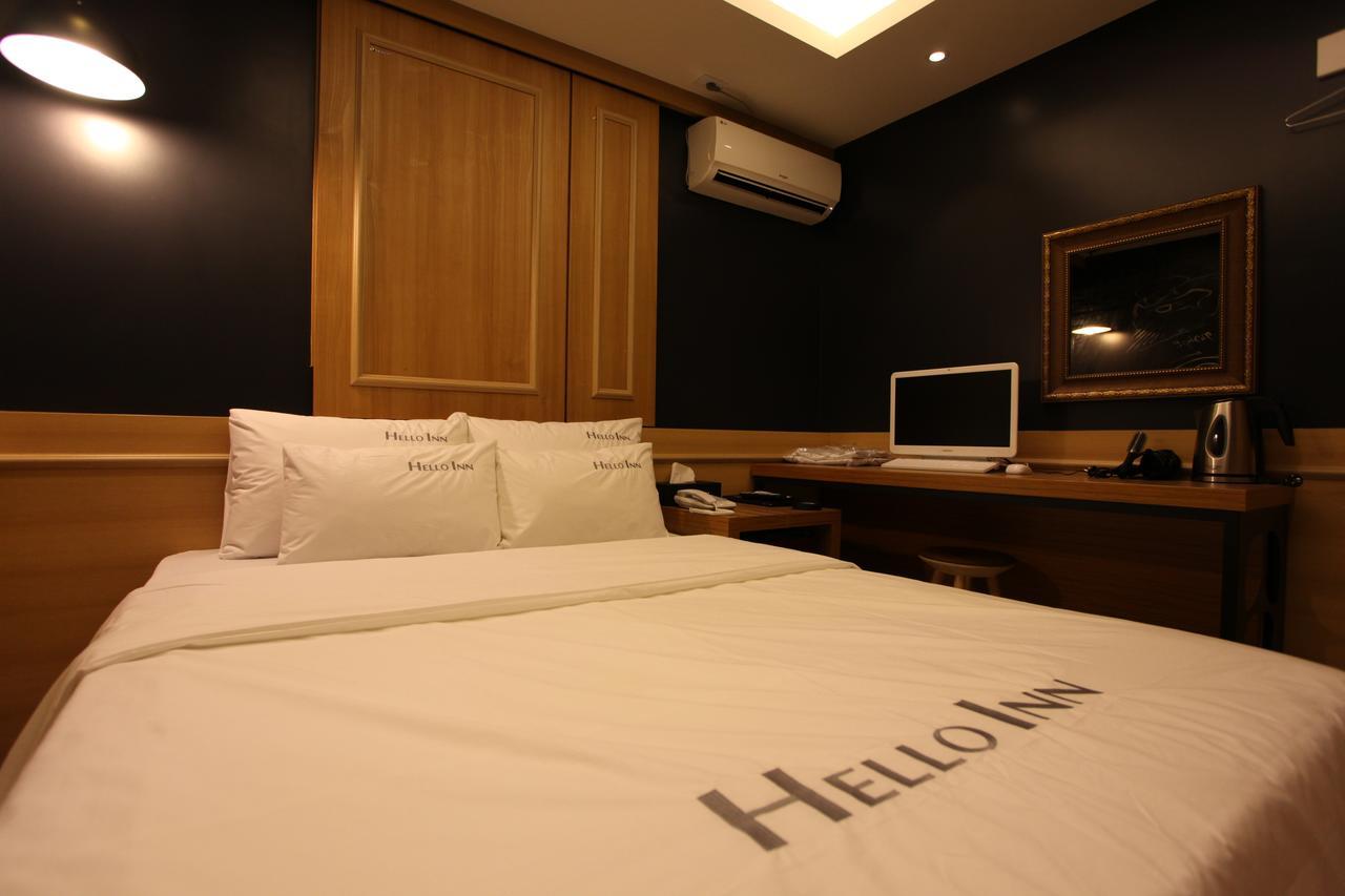 Hotel Hello *