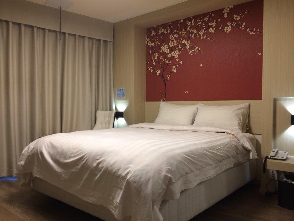 Hotel Khan 3*
