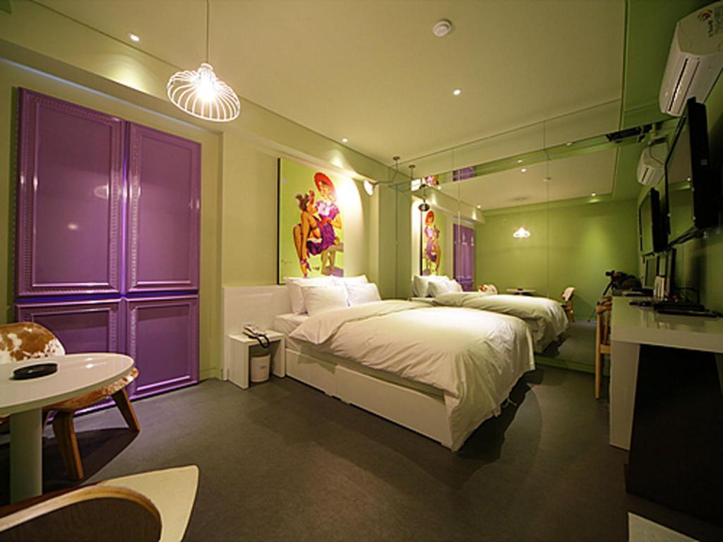 Sinchon Gaeul Motel