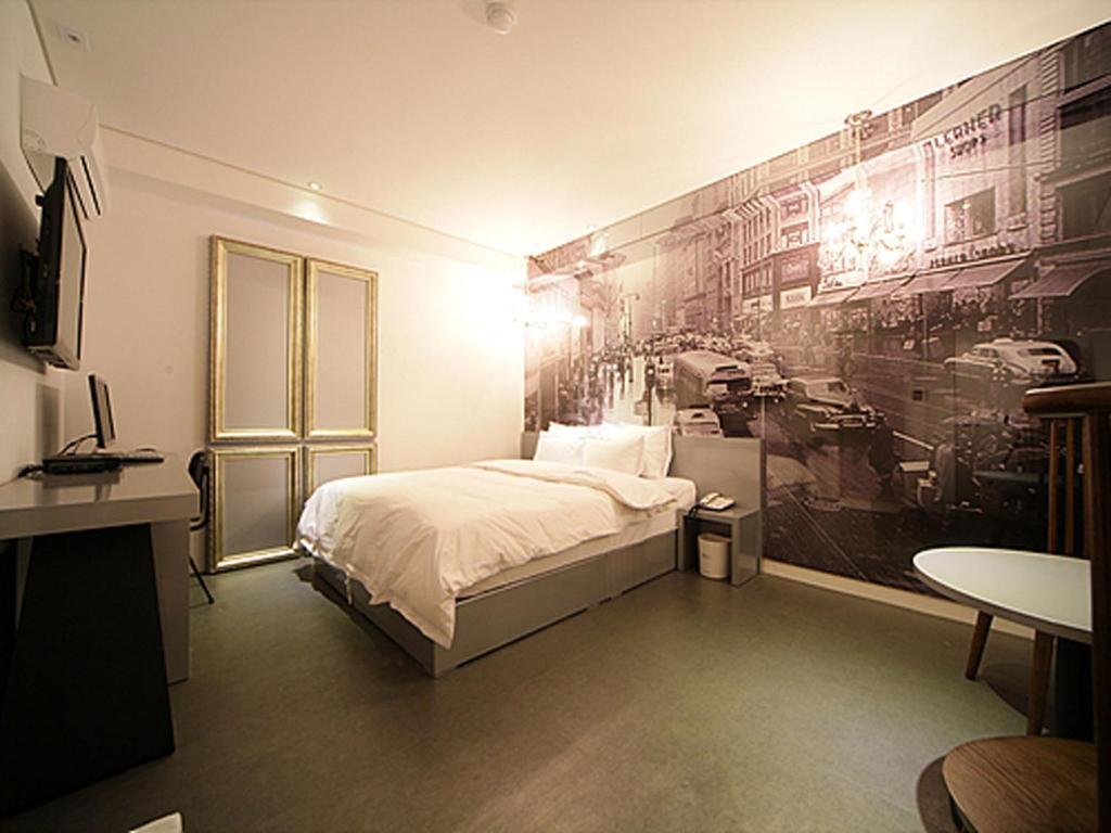 Sinchon Gaeul Motel