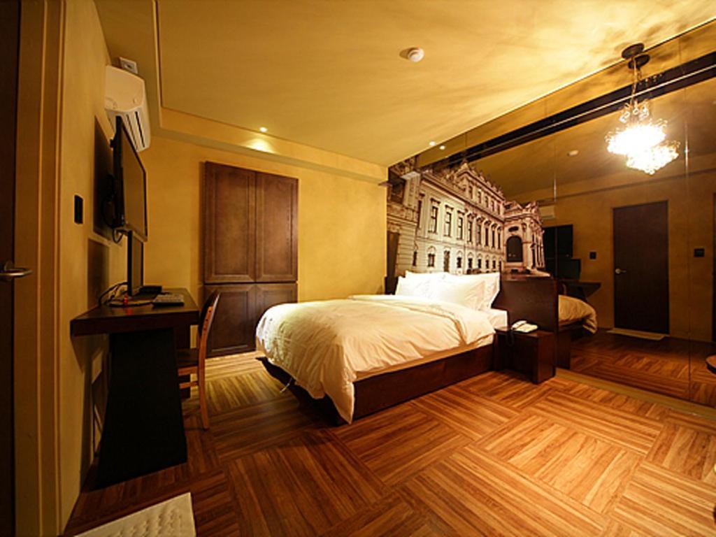 Motel Sinchon Gaeul 2*